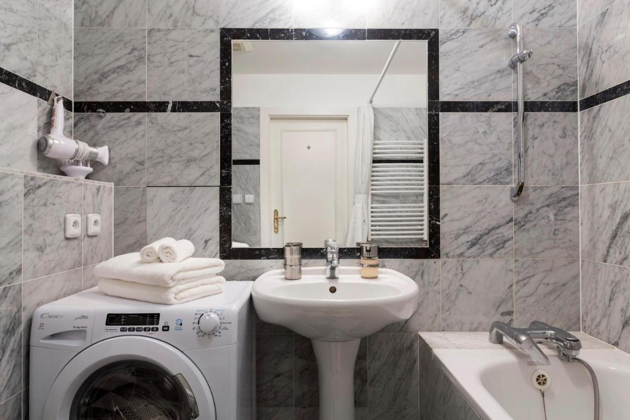 Prague Days - Modern Apartment - New Town Екстер'єр фото