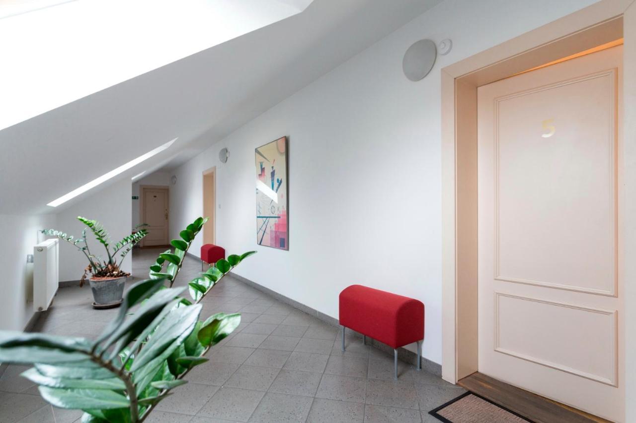 Prague Days - Modern Apartment - New Town Екстер'єр фото