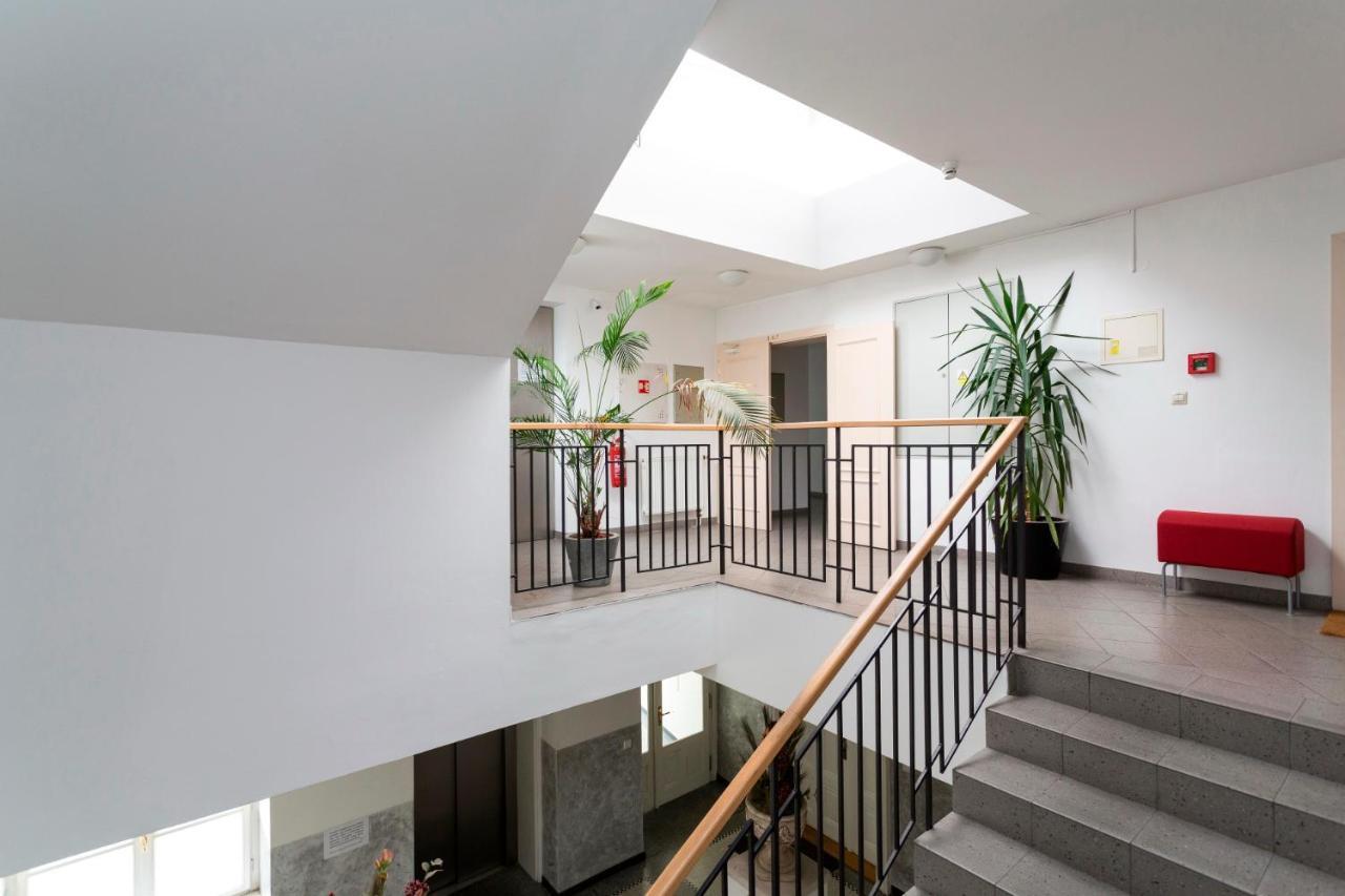 Prague Days - Modern Apartment - New Town Екстер'єр фото